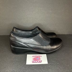 Skechers‎ Flexibles Divider Memory Foam Women's 10 Black Leather Shoes SN 48661.